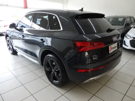 AUDI Q5 2.0 16V 4P TFSI SPORTBACK S-LINE BLACK S-TRONIC QUATTRO AUTOMTICO, Foto 2