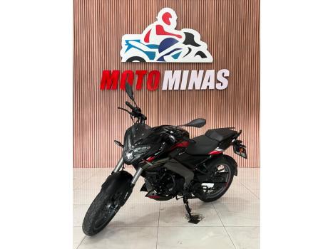 BAJAJ Dominar 160 , Foto 1