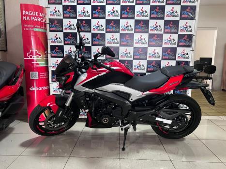 BAJAJ Dominar 200 , Foto 1