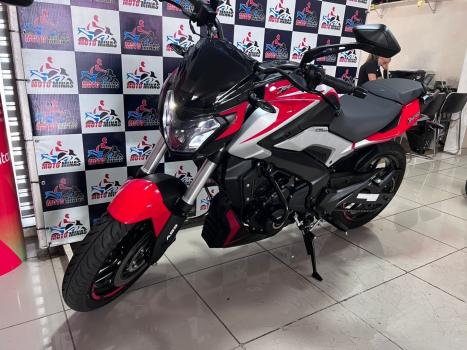 BAJAJ Dominar 200 , Foto 2