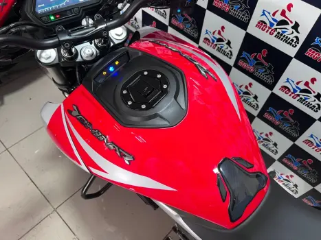 BAJAJ Dominar 200 , Foto 4