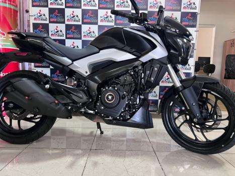 BAJAJ Dominar 200 , Foto 12