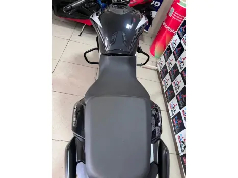 BAJAJ Dominar 200 , Foto 13