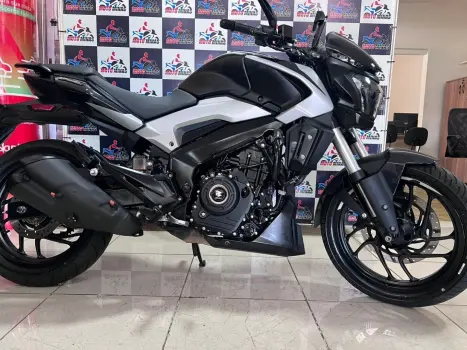 BAJAJ Dominar 200 , Foto 3