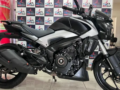 BAJAJ Dominar 200 , Foto 9