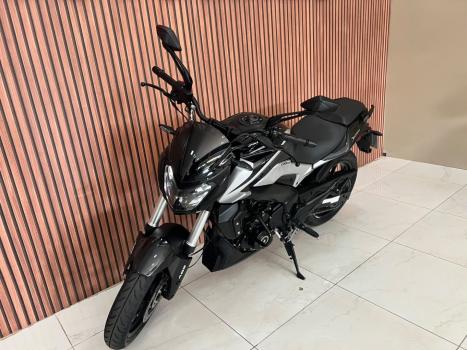BAJAJ Dominar 200 , Foto 3