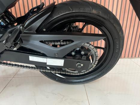 BAJAJ Dominar 200 , Foto 12
