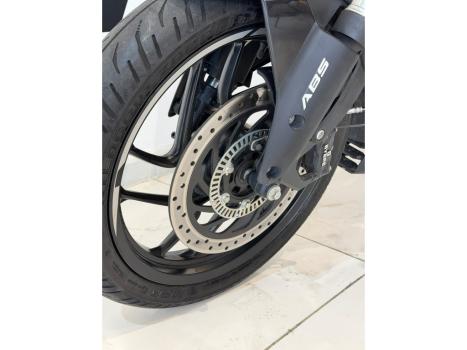 BAJAJ Dominar 250 , Foto 5