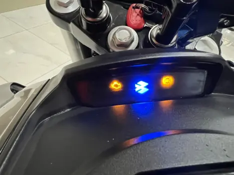 BAJAJ Dominar 250 , Foto 6