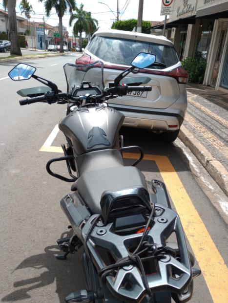 BAJAJ Dominar 400 , Foto 5