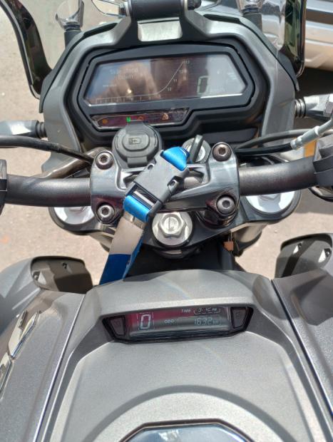 BAJAJ Dominar 400 , Foto 6