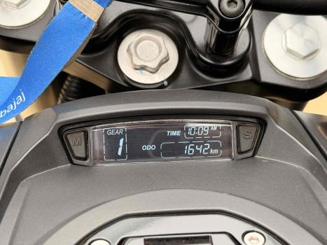 BAJAJ Dominar 400 , Foto 9