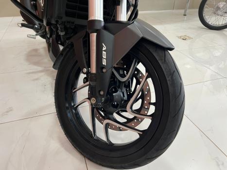 BAJAJ Dominar 400 , Foto 19