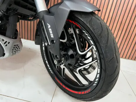 BAJAJ Dominar 400 , Foto 9