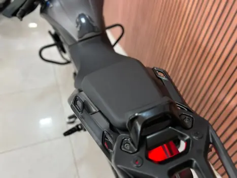 BAJAJ Dominar 400 , Foto 12
