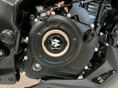 BAJAJ Dominar 400 , Foto 18