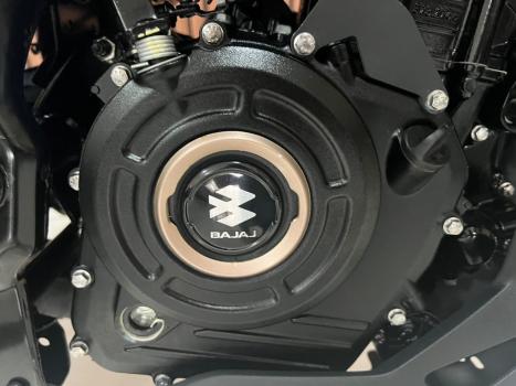 BAJAJ Dominar 400 , Foto 13