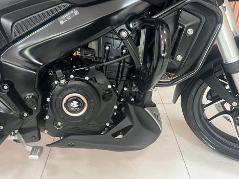 BAJAJ Dominar 400 , Foto 7