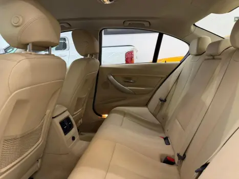 BMW 320I 2.0 16V 4P SPORT TURBO ACTIVE FLEX AUTOMTICO, Foto 11