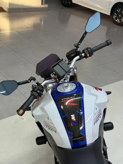 BMW F 900 R SPORT PLUS, Foto 2