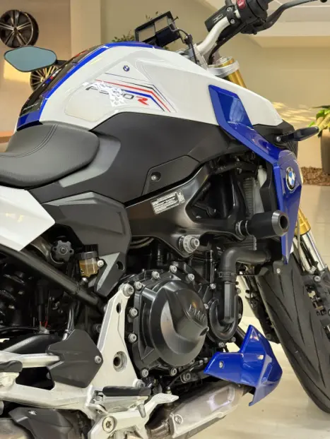 BMW F 900 R SPORT PLUS, Foto 4