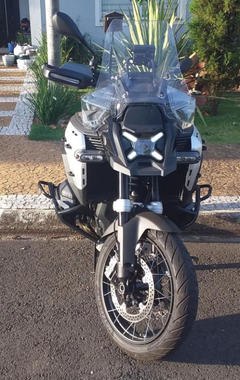 BMW R 1300 GS ADVENTURE TRIPLE BLACK, Foto 2
