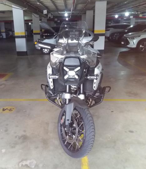 BMW R 1300 GS ADVENTURE TRIPLE BLACK, Foto 2
