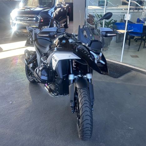 BMW R 1300 GS TRIPLE BLACK, Foto 2