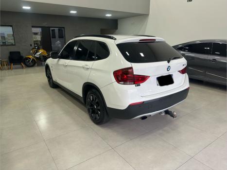 BMW X1 2.0 16V 4P 18I S DRIVE AUTOM�TICO, Foto 2