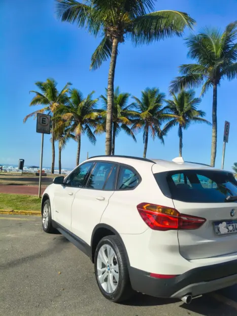 BMW X1 2.0 16V 4P 18I S DRIVE AUTOM�TICO, Foto 2