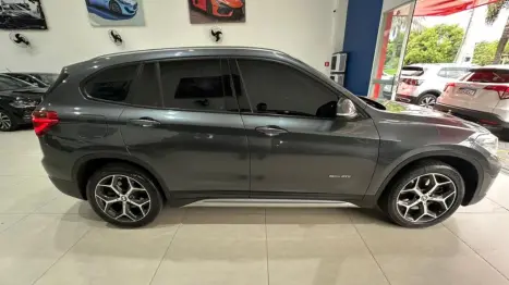 BMW X1 2.0 16V 4P S DRIVE 20I X-LINE TURBO AUTOM�TICO, Foto 5