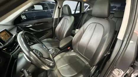 BMW X1 2.0 16V 4P S DRIVE 20I X-LINE TURBO AUTOM�TICO, Foto 8