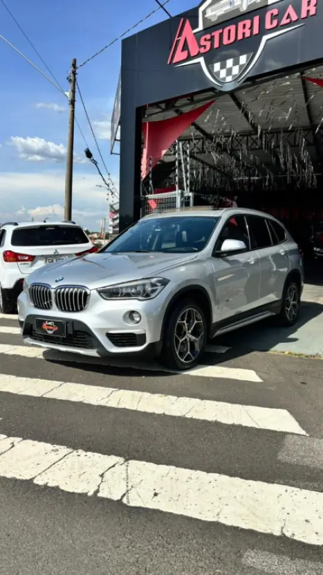 BMW X1 2.0 16V 4P S DRIVE 20I X-LINE TURBO AUTOM�TICO, Foto 2