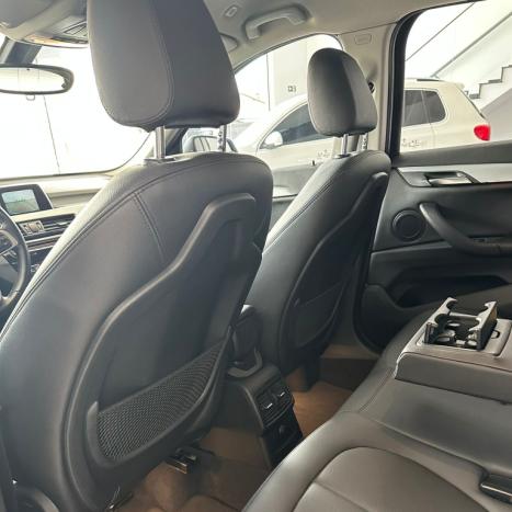 BMW X1 2.0 16V 4P SDRIVE 20I ACTIVEFLEX TURBO AUTOMÁTICO, Foto 15 BMW X1 2.0 16V 4P SDRIVE 20I ACTIVEFLEX TURBO AUTOMÁTICO, Foto 15