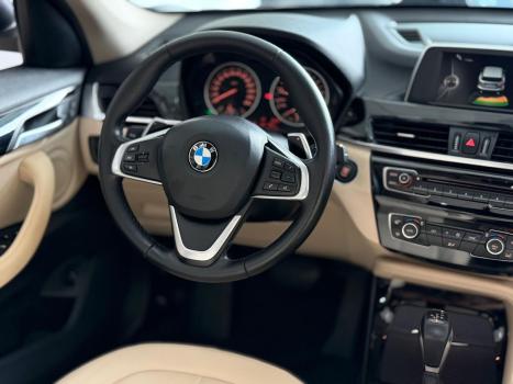BMW X1 2.0 16V 4P SDRIVE 20I X-LINE ACTIVEFLEX TURBO AUTOMÁTICO, Foto 6 BMW X1 2.0 16V 4P SDRIVE 20I X-LINE ACTIVEFLEX TURBO AUTOMÁTICO, Foto 6