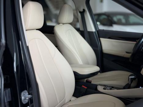 BMW X1 2.0 16V 4P SDRIVE 20I X-LINE ACTIVEFLEX TURBO AUTOMÁTICO, Foto 8 BMW X1 2.0 16V 4P SDRIVE 20I X-LINE ACTIVEFLEX TURBO AUTOMÁTICO, Foto 8