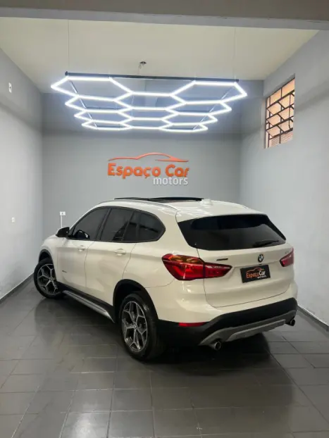 BMW X1 2.0 16V 4P SDRIVE 20I ACTIVEFLEX TURBO AUTOM�TICO, Foto 4