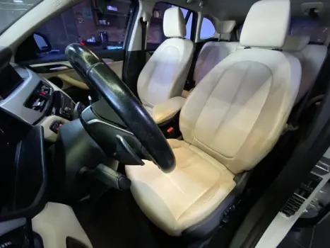 BMW X1 2.0 16V 4P SDRIVE 20I ACTIVEFLEX TURBO AUTOM�TICO, Foto 13