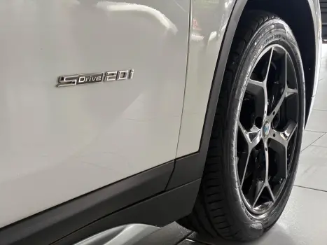 BMW X1 2.0 16V 4P SDRIVE 20I ACTIVEFLEX TURBO AUTOM�TICO, Foto 9