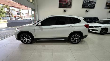BMW X1 2.0 16V 4P SDRIVE 20I X-LINE ACTIVEFLEX TURBO AUTOM�TICO, Foto 4
