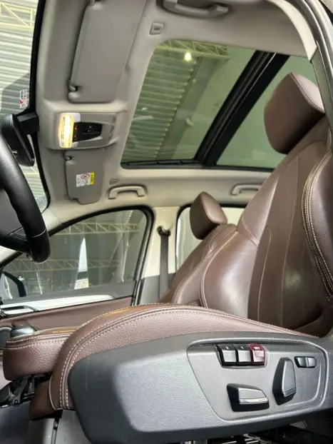 BMW X1 2.0 16V 4P XDRIVE 25I SPORT ACTIVEFLEX AUTOM�TICO, Foto 11