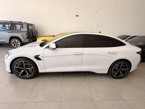 BYD Seal GS 4P 82,5 KW EL�TRICO 590 EV AWD, Foto 15