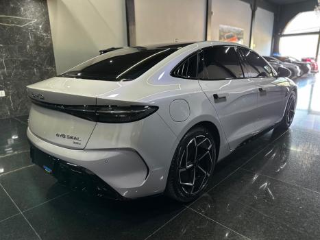 BYD Seal GS 4P 82,5 KW EL�TRICO 590 EV AWD, Foto 4