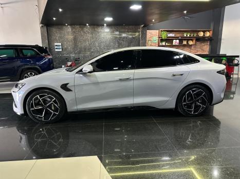BYD Seal GS 4P 82,5 KW EL�TRICO 590 EV AWD, Foto 9