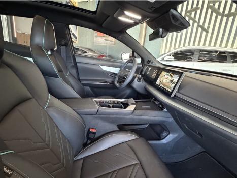 CHANGAN Uni-T 1.5 16V 4P FLEX TGDI 7DCT AUTOMÁTICO, Foto 21