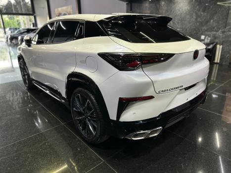 CHANGAN Uni-T , Foto 4