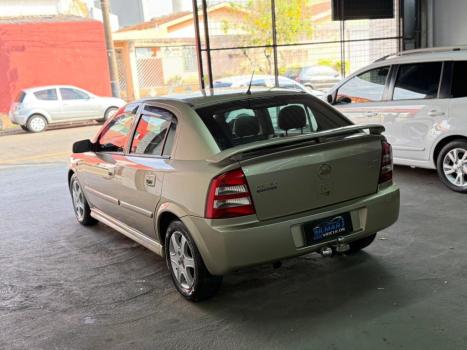 CHEVROLET Astra Hatch 2.0 4P ADVANTAGE FLEX AUTOM�TICO, Foto 4