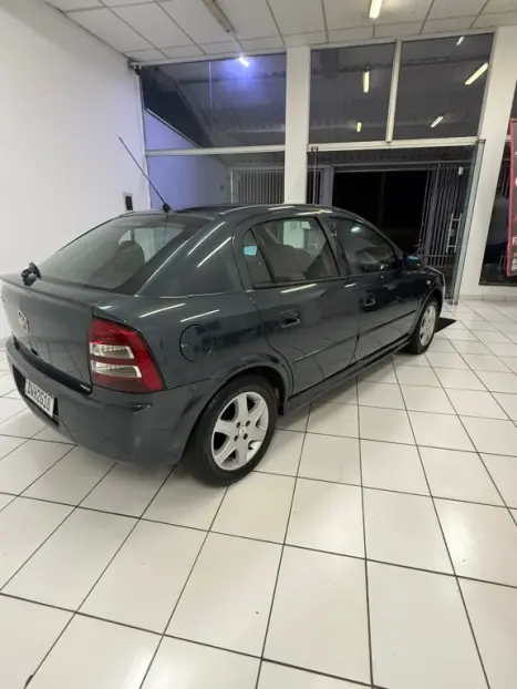 CHEVROLET Astra Hatch 2.0 4P ELEGANCE FLEX, Foto 4