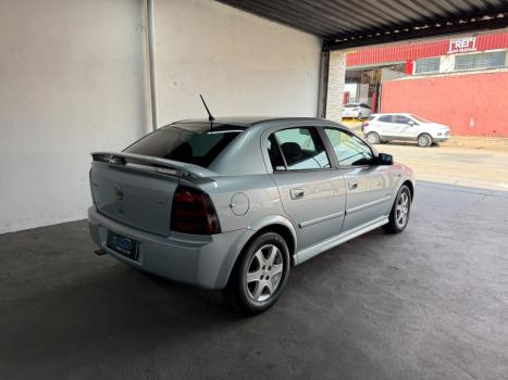 CHEVROLET Astra Hatch 2.0 4P ADVANTAGE FLEX AUTOMÁTICO, Foto 5