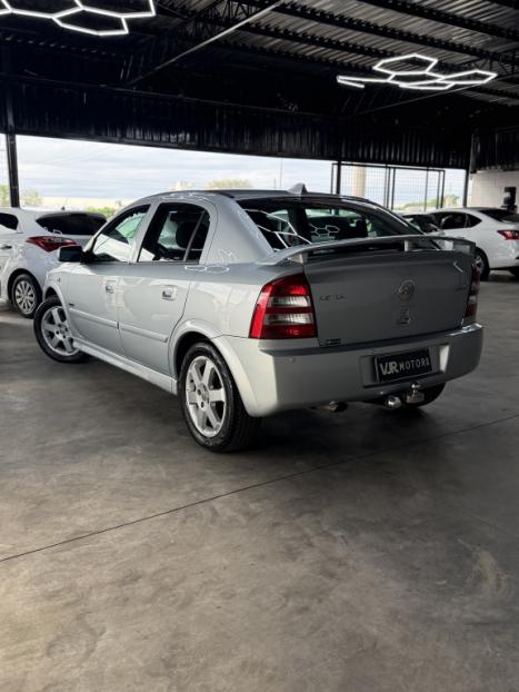 CHEVROLET Astra Hatch 2.0 4P ADVANTAGE  FLEX, Foto 4